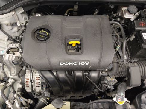 Used 2017 Hyundai Elantra SE FWD image 30