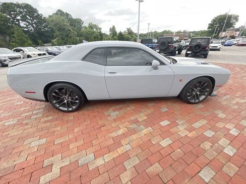 Used 2021 Dodge Challenger R/T Scat Pack RWD image 35