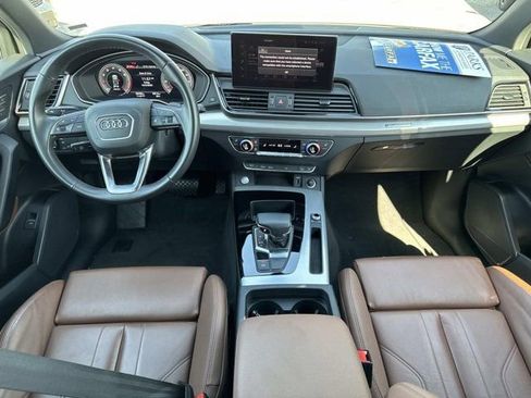 Used 2025 Audi Q5 2.0T Premium image 24