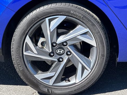 Used 2024 Hyundai Elantra SEL w/ Convenience Package image 42