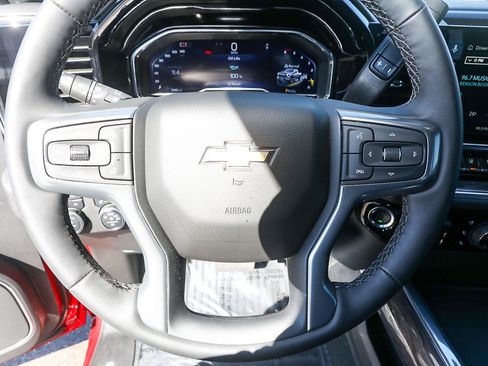 Used 2025 Chevrolet Silverado 2500 LTZ w/ LTZ Premium Package image 15