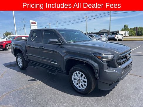 Used 2024 Toyota Tacoma SR5 w/ SR5 Upgrade Package AWD/4WD image 19