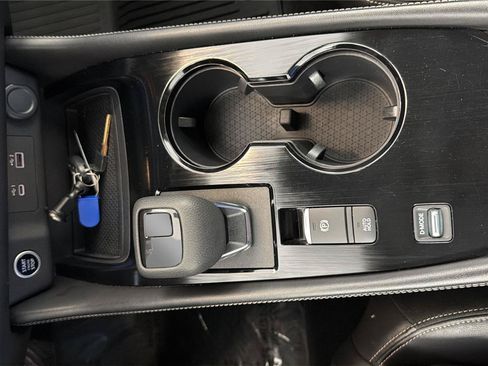Used 2022 Nissan Rogue SL FWD image 19