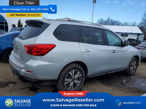 Used 2019 Nissan Pathfinder SV image 4