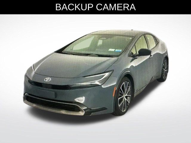 Used 2024 Toyota Prius XLE AWD/4WD image 2