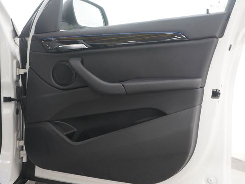 Used 2021 BMW X1 xDrive28i image 9