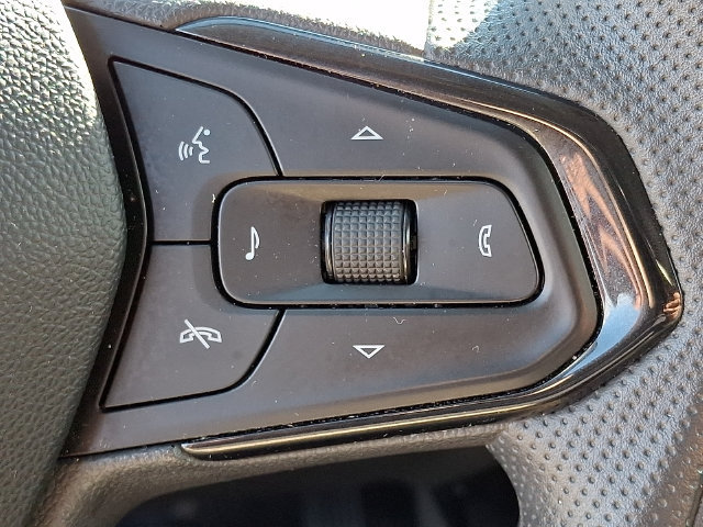 Used 2025 Chevrolet Trax LT FWD image 22