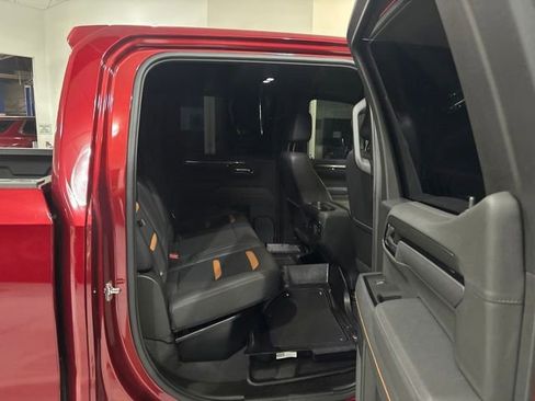 Used 2025 GMC Sierra 1500 AT4 w/ AT4 Premium Package AWD/4WD image 35