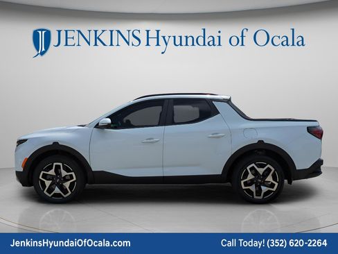 Certified 2022 Hyundai Santa Cruz Limited w/ Cargo Package AWD/4WD image 6