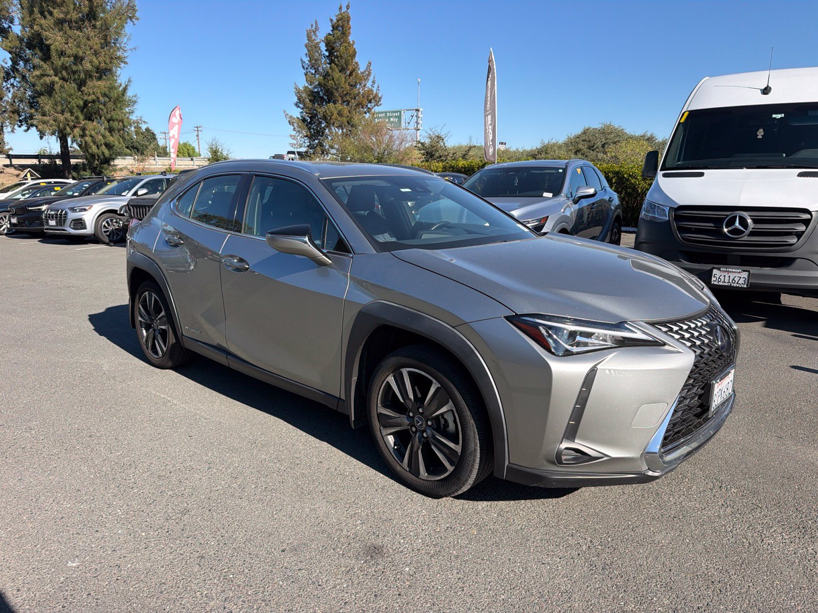 Used 2020 Lexus UX 250h w/ Accessory Package AWD/4WD image 2
