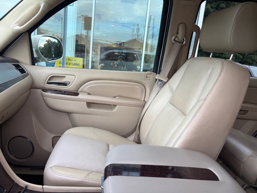 Used 2010 Cadillac Escalade 4WD Hybrid image 37