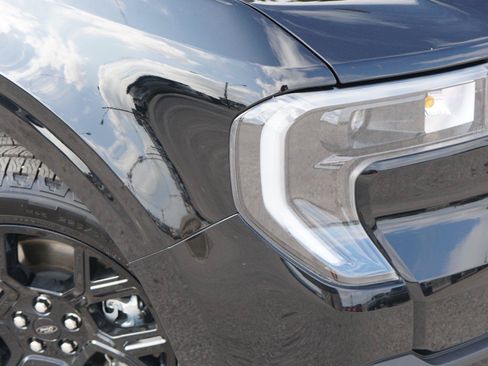 Certified 2025 Ford Maverick Lobo AWD/4WD image 3