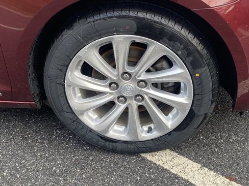 Used 2016 Buick LaCrosse Leather image 11