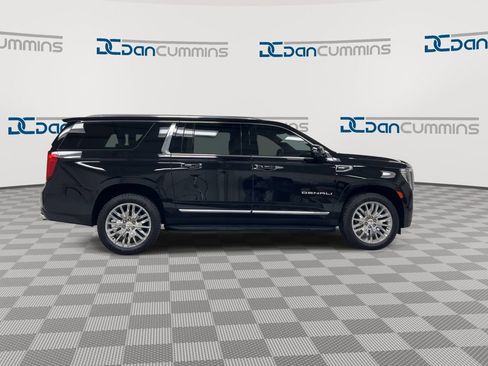 Used 2023 GMC Yukon XL Denali w/ LPO, Floor Liner Package AWD/4WD image 9