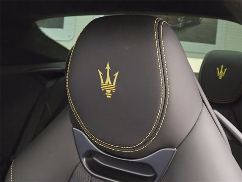Used 2024 Maserati GranTurismo Trofeo image 29