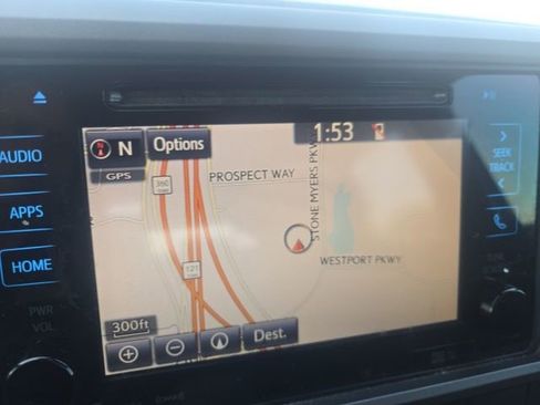 Used 2019 Toyota Tacoma TRD Off-Road w/ Technology Package image 10