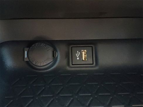 Used 2023 Toyota RAV4 LE image 28