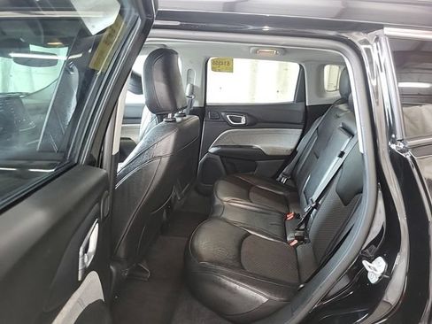 Used 2022 Jeep Compass Latitude w/ Sun and Sound Group AWD/4WD image 12