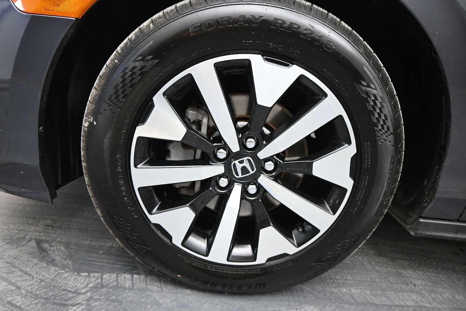 Used 2025 Honda Odyssey EX-L image 10