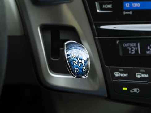 Used 2017 Toyota Prius V Three image 33