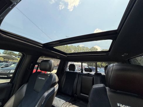 Used 2019 Ford F150 Raptor w/ Equipment Group 802A Luxury AWD/4WD image 32