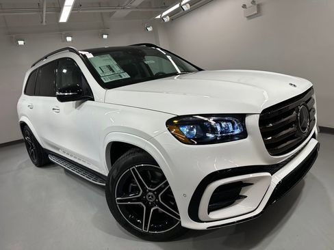 New 2026 Mercedes-Benz GLS 450 4MATIC image 8