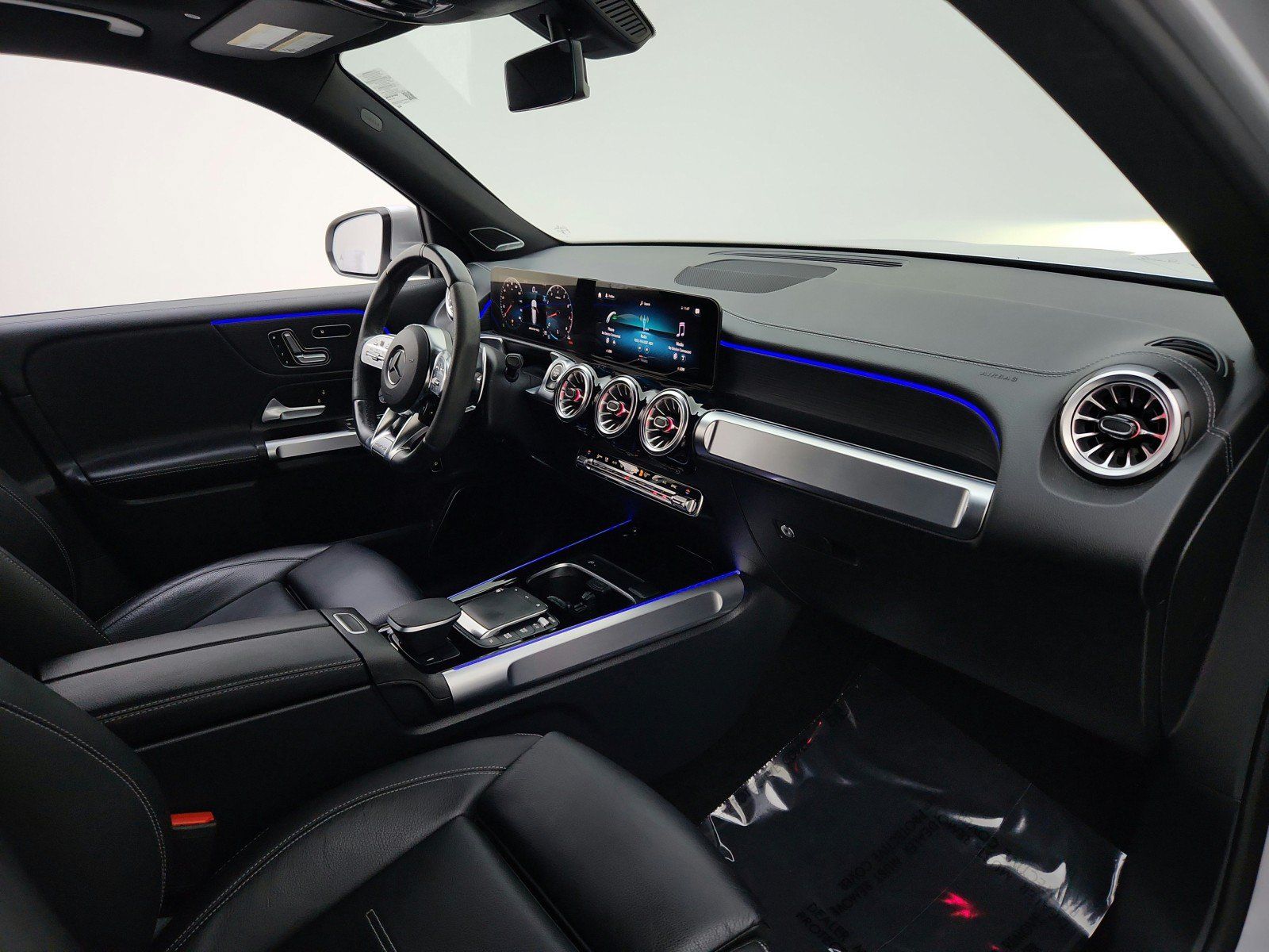 Used 2023 Mercedes-Benz GLB 35 AMG 4MATIC image 46
