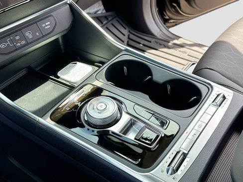 New 2026 Kia Carnival SX FWD image 11