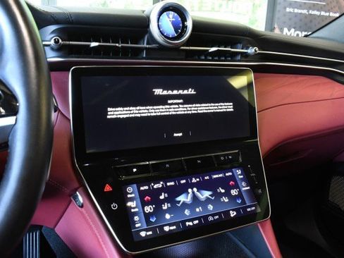 Used 2023 Maserati Grecale Modena AWD/4WD image 36