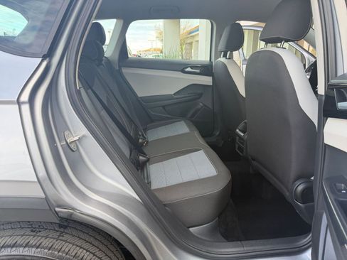 Used 2025 Volkswagen Taos S image 25