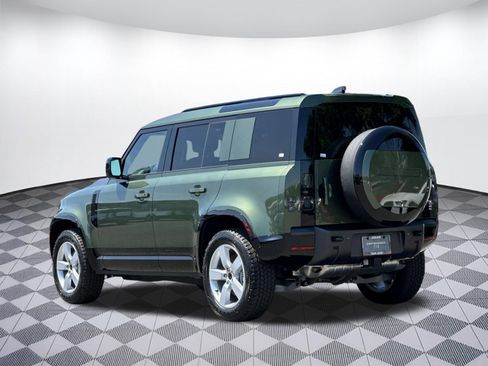 New 2026 Land Rover Defender 110 X-Dynamic SE AWD/4WD image 3