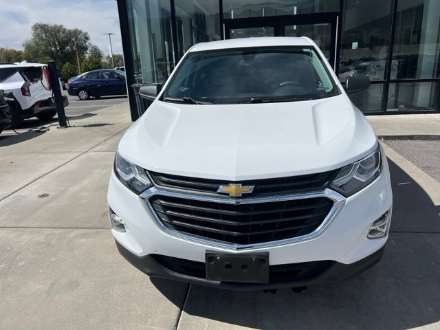 Used 2021 Chevrolet Equinox LS w/ LS Convenience Package FWD image 3