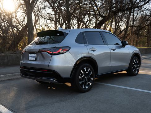 Used 2026 Honda HR-V EX-L image 9