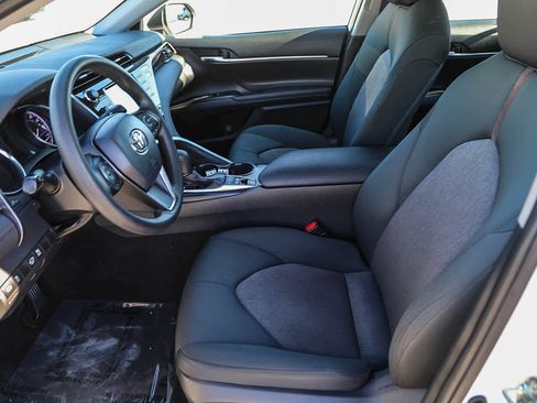 Used 2020 Toyota Camry LE image 17