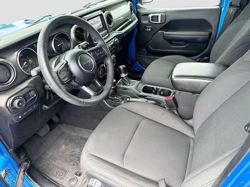 Used 2023 Jeep Wrangler Unlimited AWD/4WD image 25