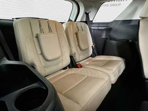 Used 2016 Ford Explorer Platinum AWD/4WD image 28