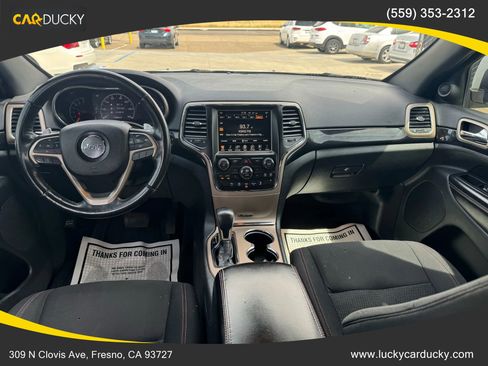 Used 2016 Jeep Grand Cherokee Laredo 75th Anniversary image 17