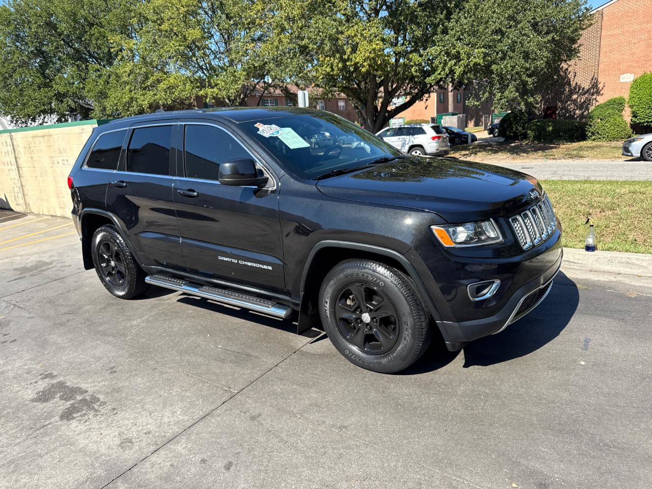 Used 2016 Jeep Grand Cherokee Laredo RWD image 5
