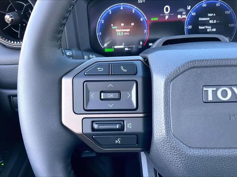 Certified 2025 Toyota Land Cruiser image 21