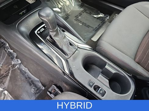Used 2024 Toyota Corolla SE w/ SE Package FWD image 23