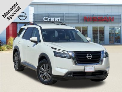 Used 2022 Nissan Pathfinder SV