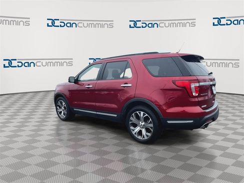 Used 2019 Ford Explorer Platinum image 6