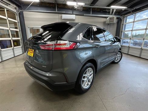 Used 2022 Ford Edge SEL w/ Cargo Accessory Package AWD/4WD image 5
