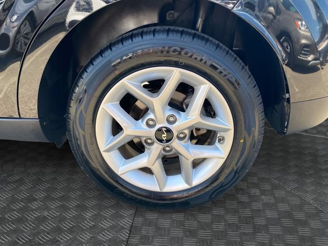 Used 2025 Kia Soul LX w/ LX Technology Package FWD image 33