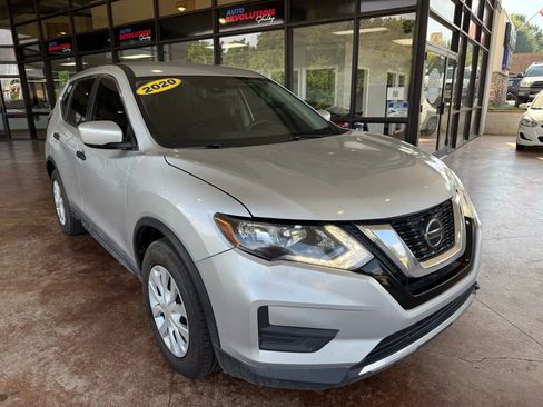 Used 2020 Nissan Rogue S image 1