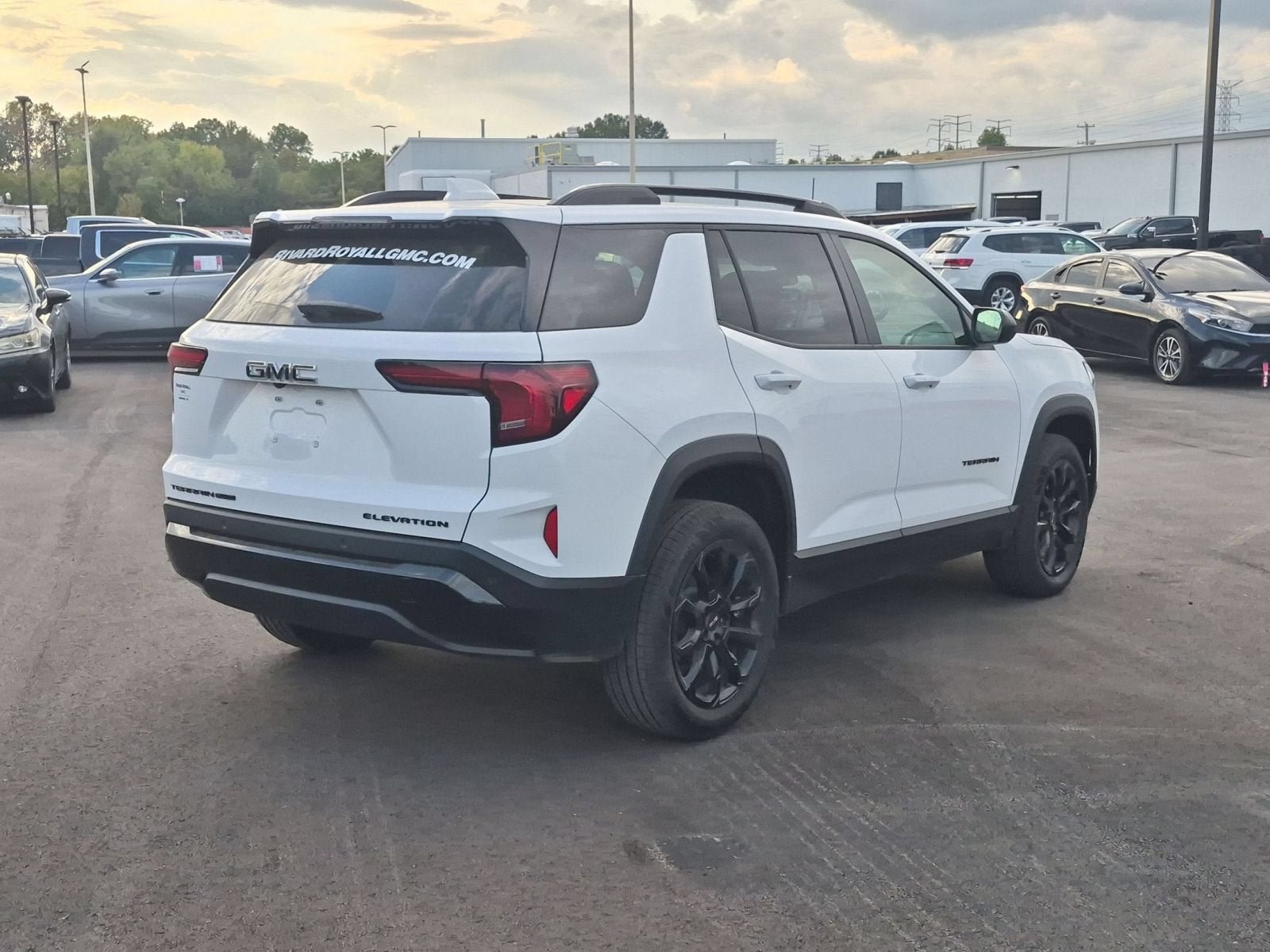 Used 2026 GMC Terrain Elevation w/ Elevation Premium Package AWD/4WD image 6