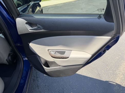 Used 2014 Buick Verano FWD image 16