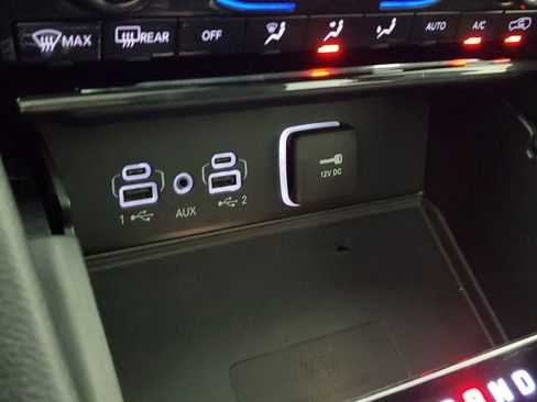 Used 2025 Jeep Grand Cherokee L Limited w/ Luxury Tech Group II image 25