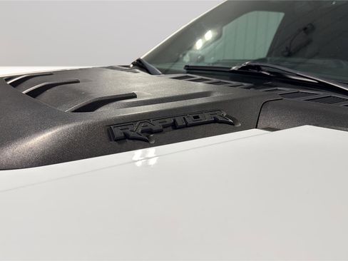 Certified 2023 Ford F150 Raptor w/ Raptor 37 Performance Package AWD/4WD image 33