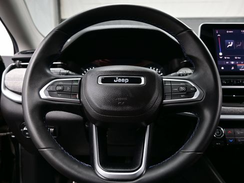 Used 2022 Jeep Compass Latitude AWD/4WD image 21